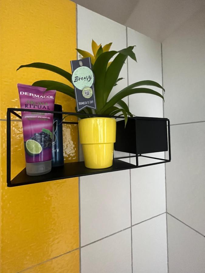 Monstera I Apartamento Kolín Exterior foto